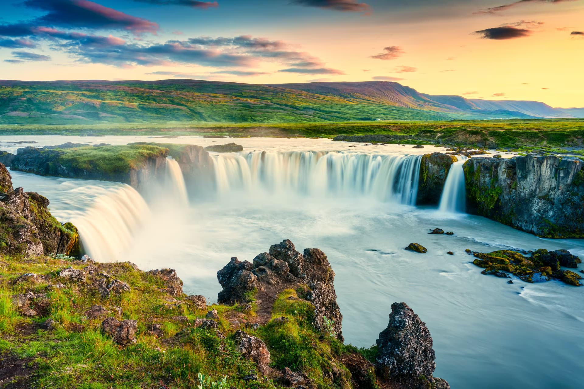 Islandia del Norte: ballenas, volcanes y fiordos salvajes