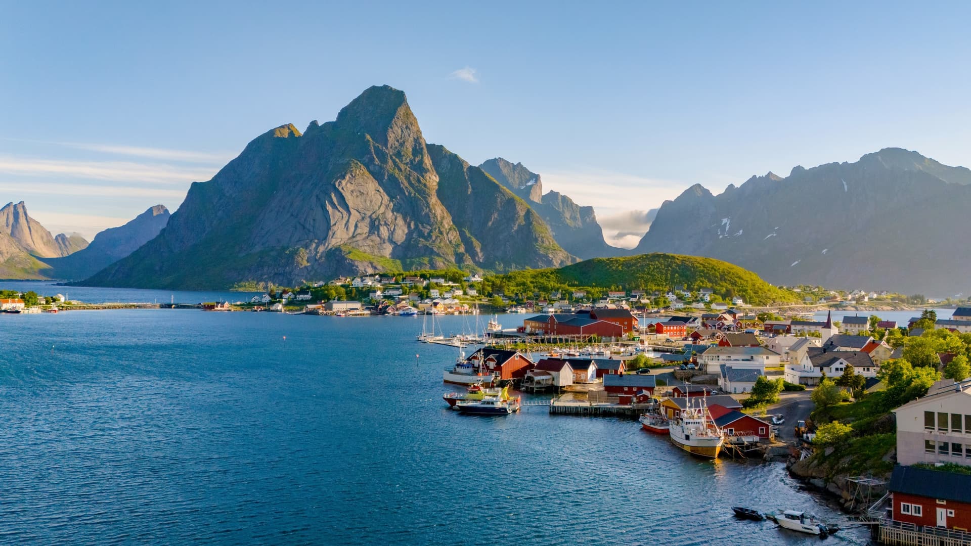 Ballenas y auroras en las Islas Lofoten