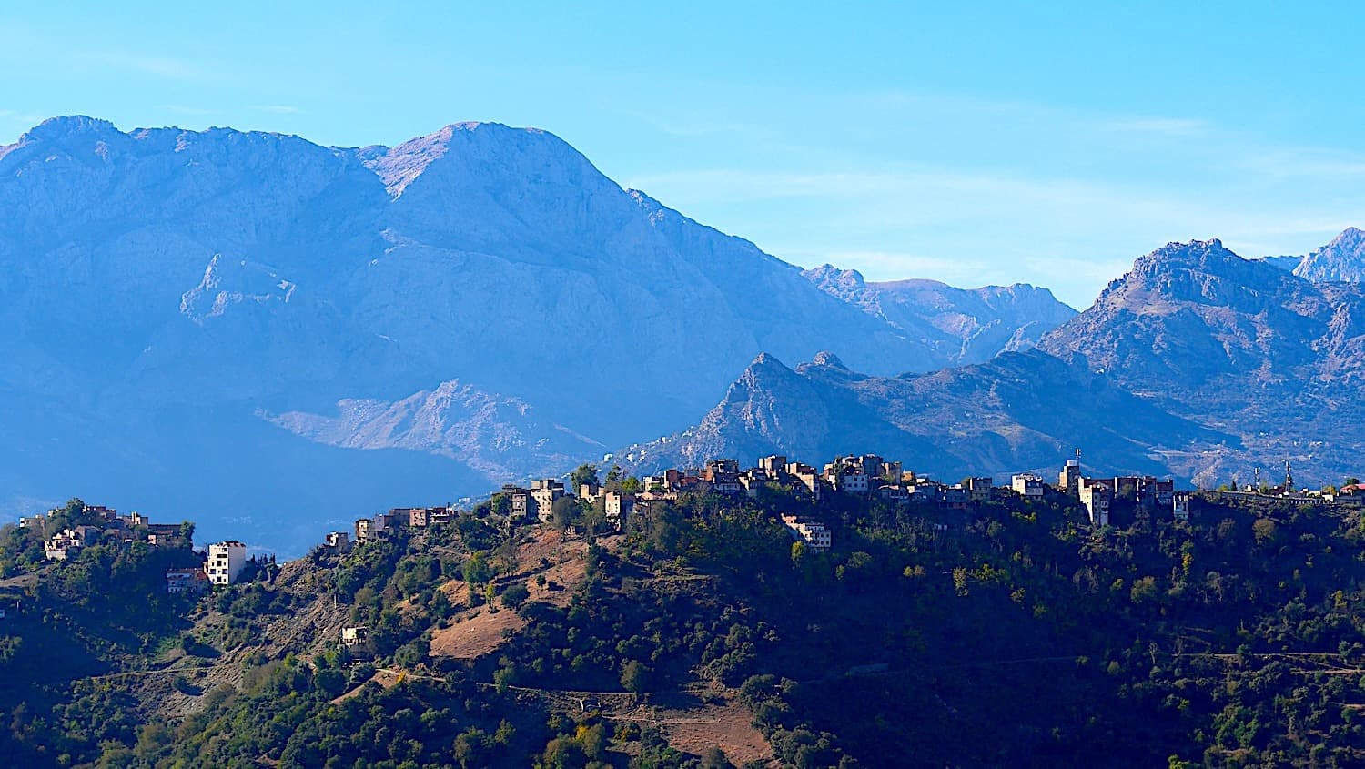 RANDONNÉE EN HAUTE KABYLIE — Dans les pas des Berbèrees — Du Djurjuraa aux villages d'oliviers