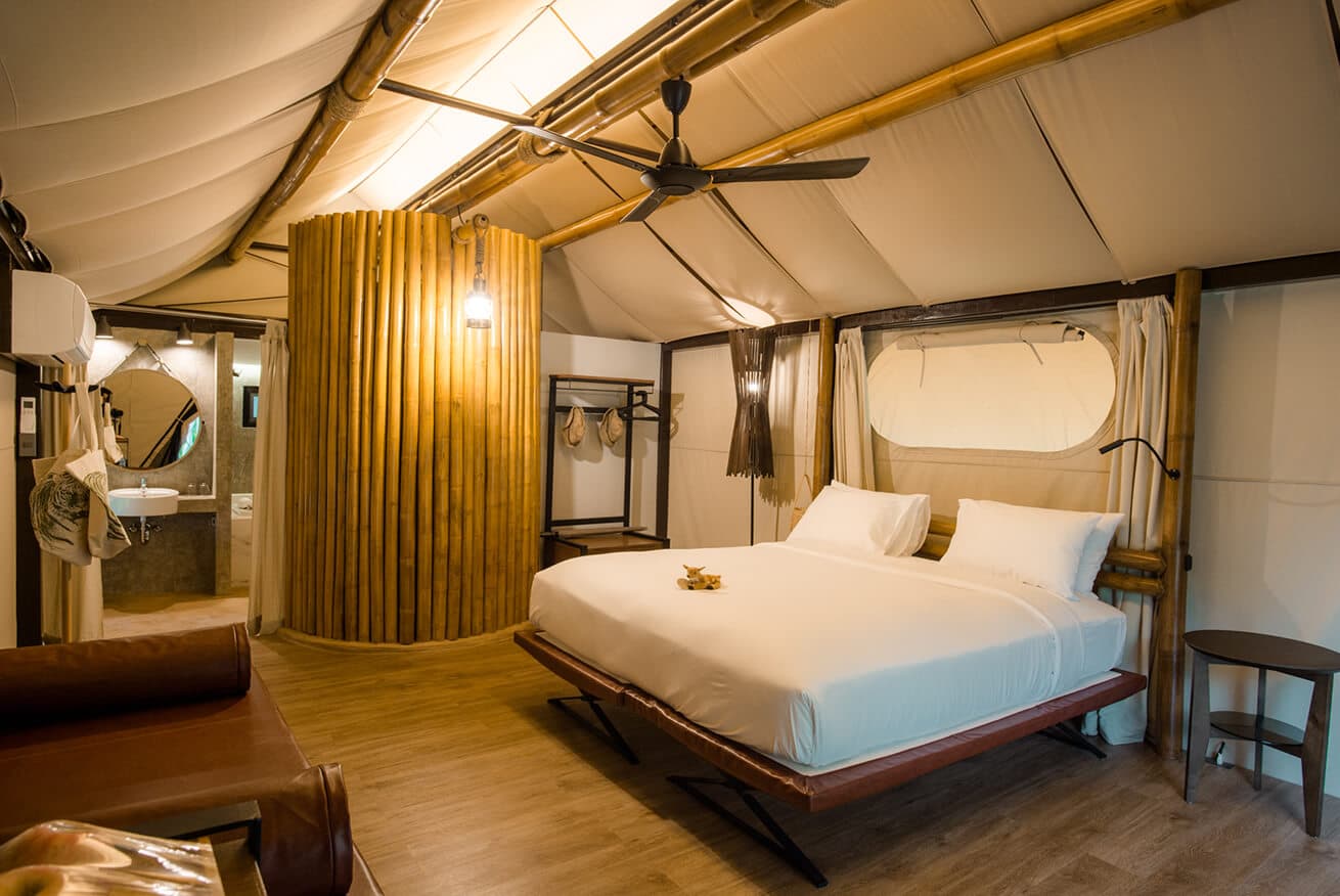 DLX Signature Tent