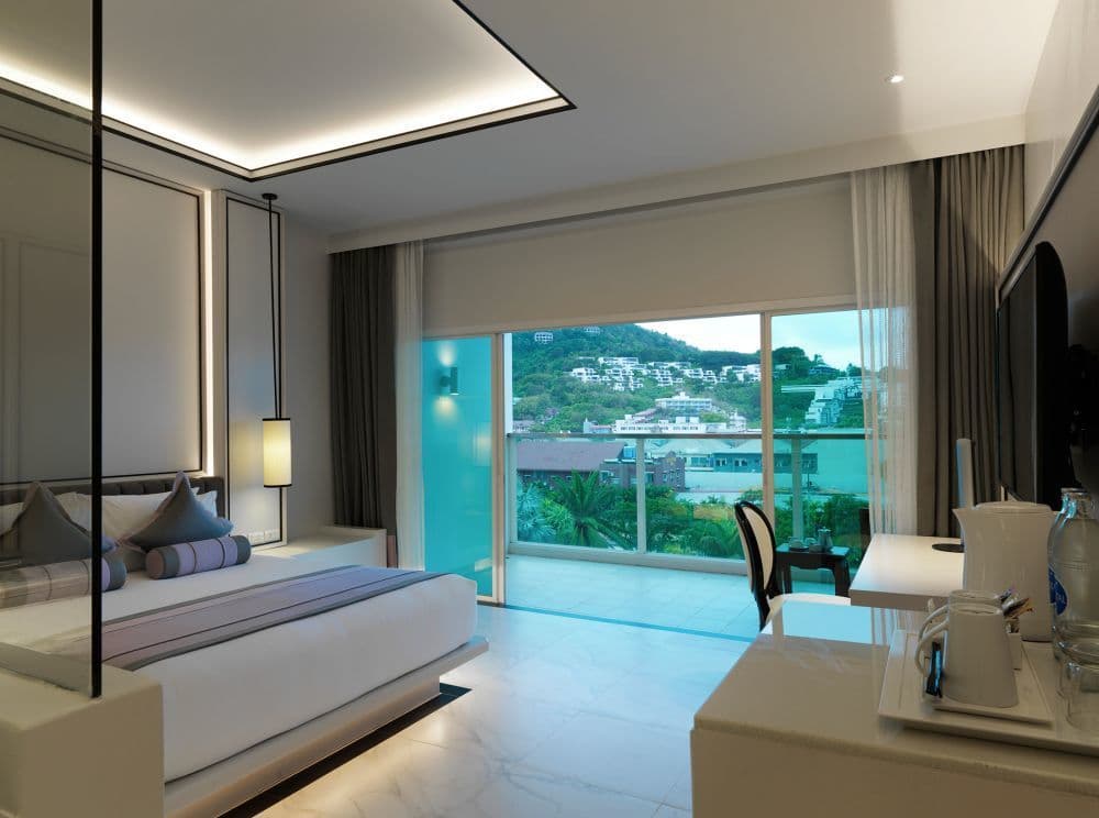 Deluxe Pool View