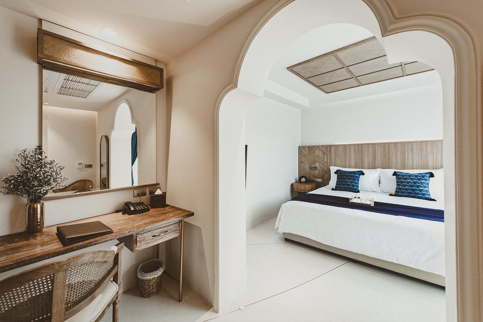 Grand Deluxe Garden View (Double Bed)