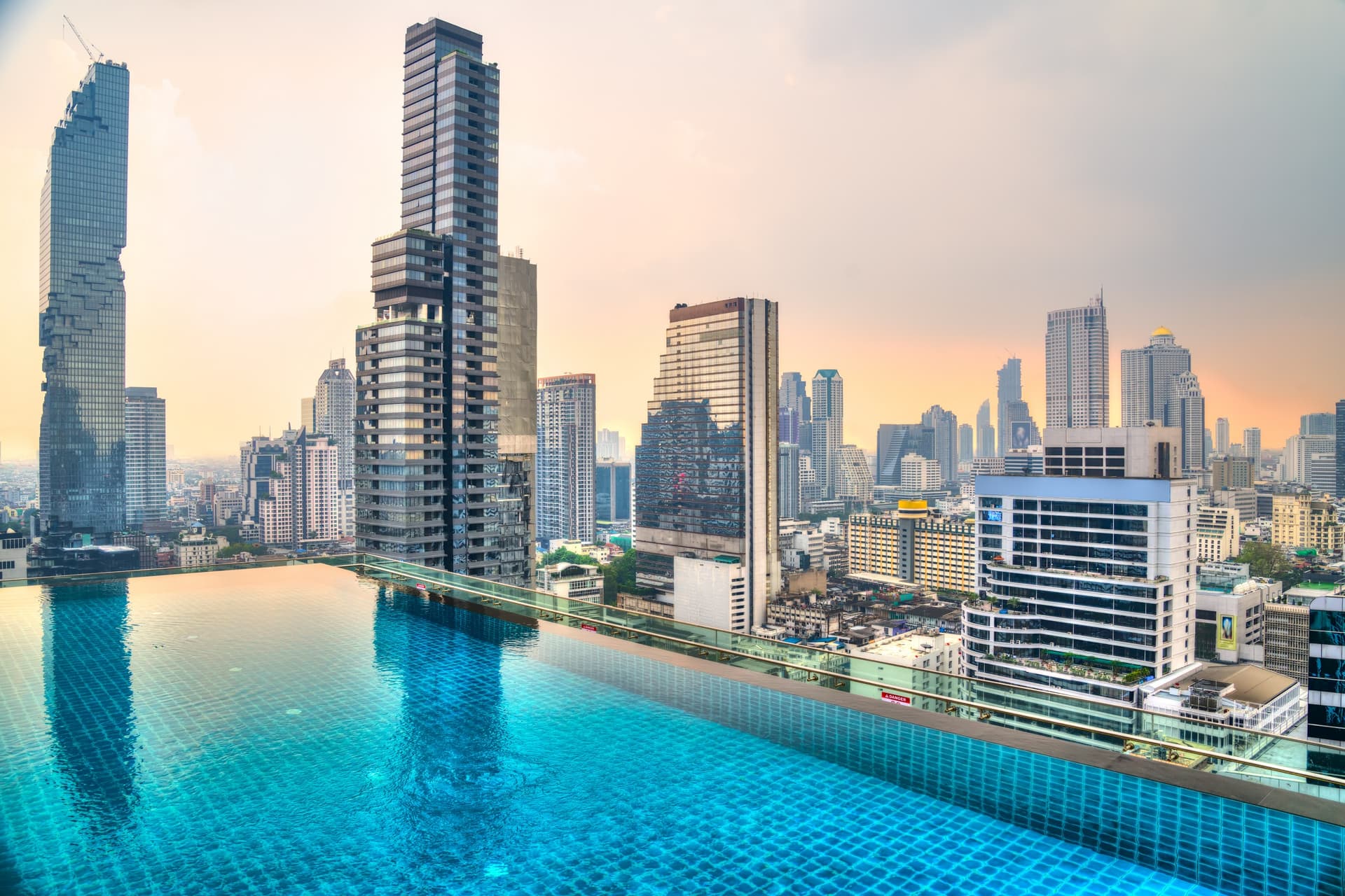 Las piscinas más hermosas con vistas a Bangkok