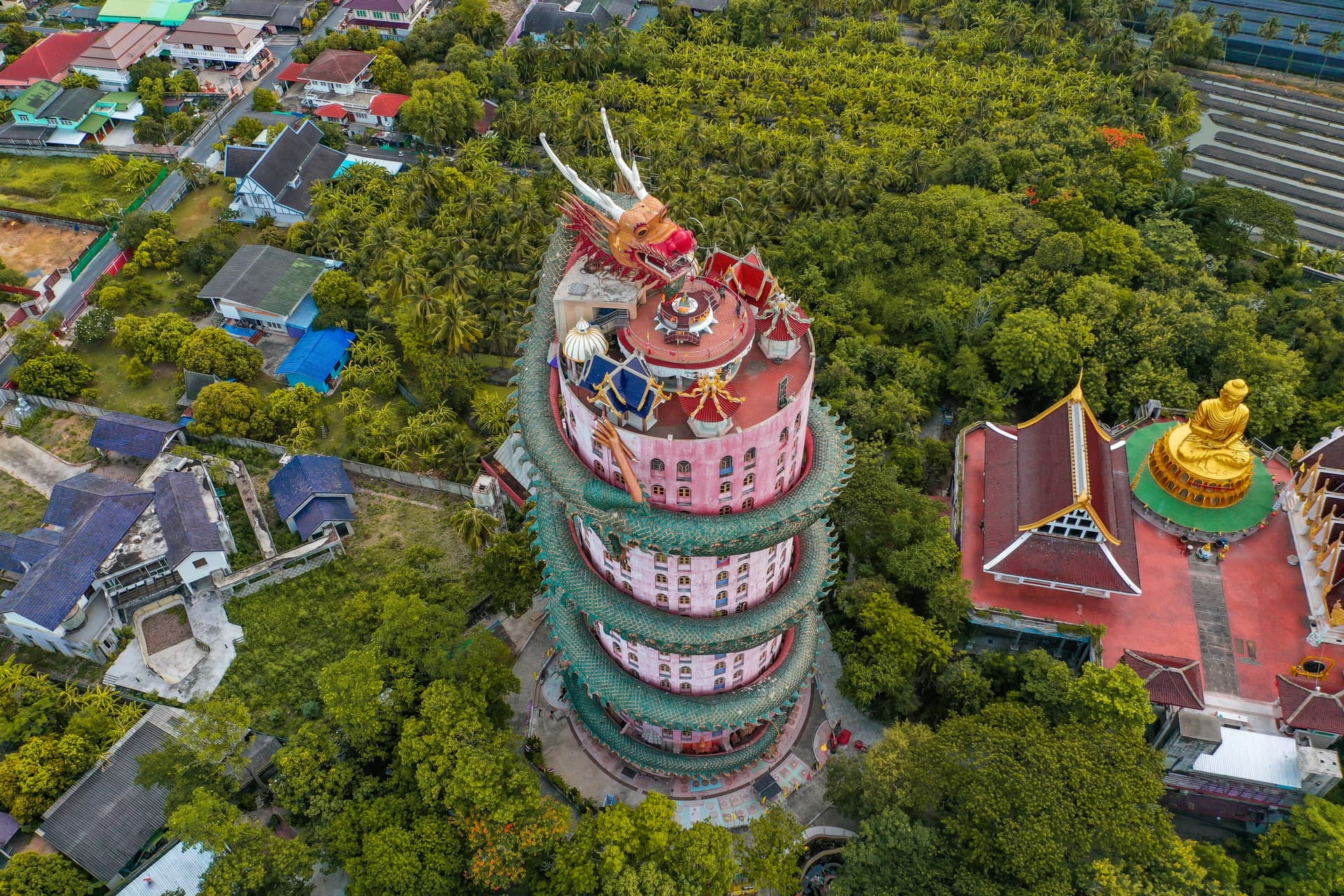 Wat Samphran: el templo del dragón