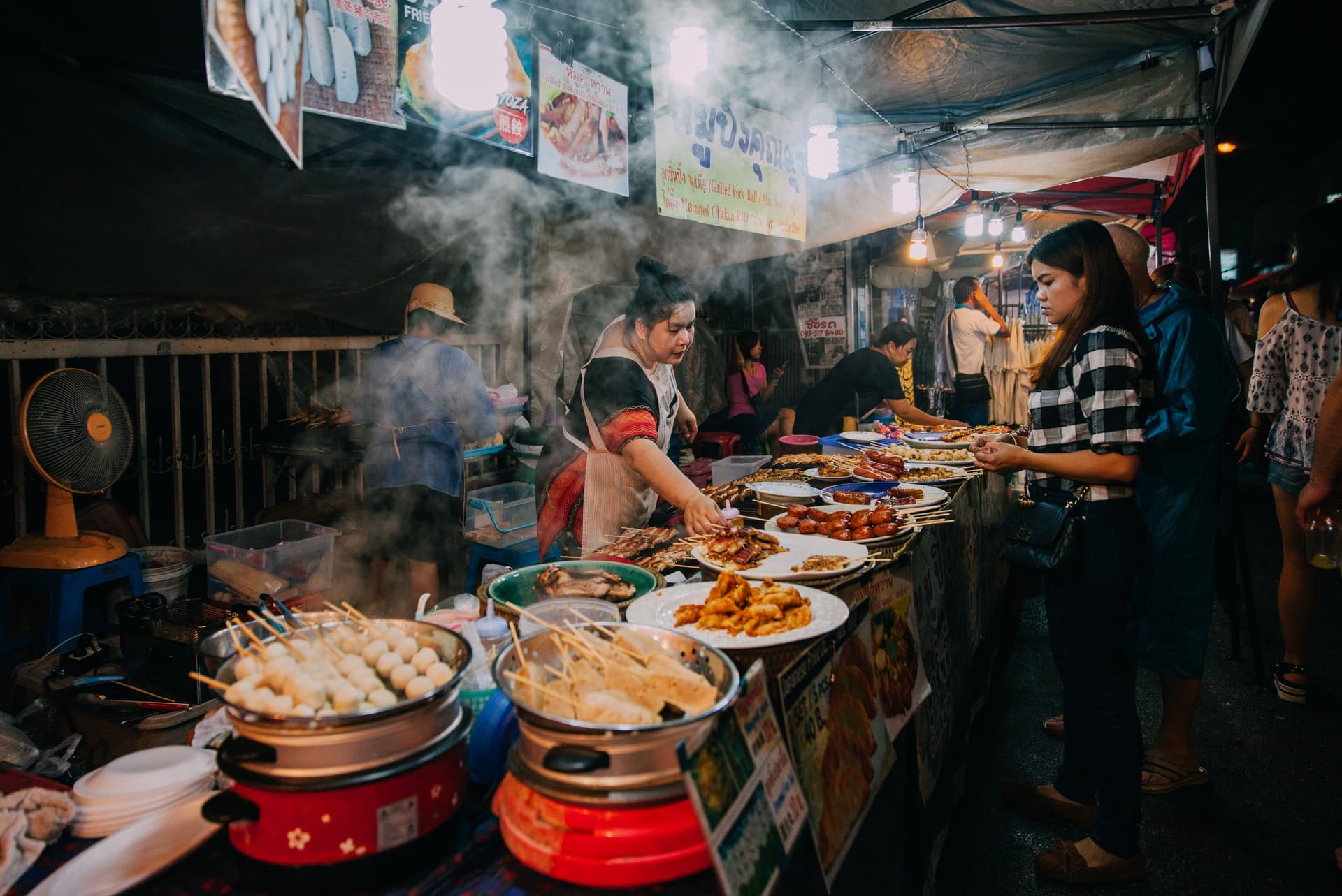 5 mercados nocturnos que no te puedes perder en Chiang Mai