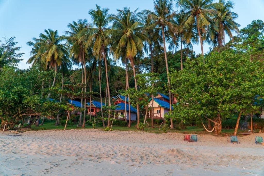 Koh Jum Sun Smile Bungalow