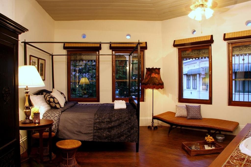Villa Bhuthorn en el barrio de Sam Phraeng