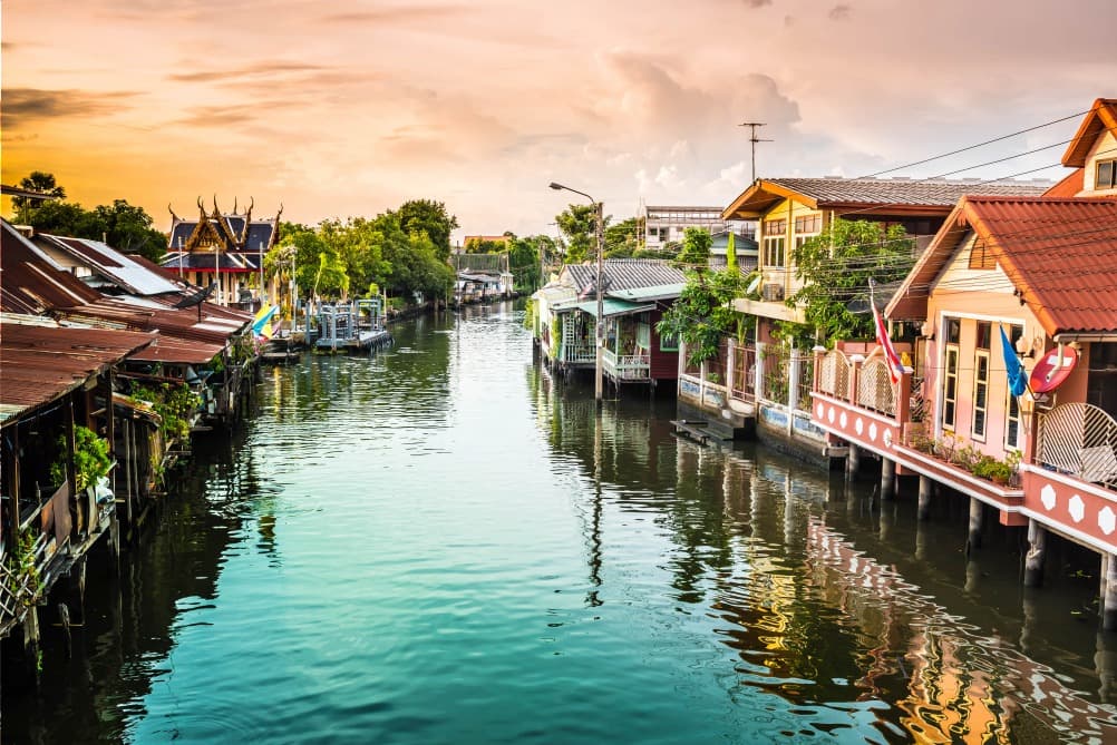 Voyage et partage au coeur du Siam