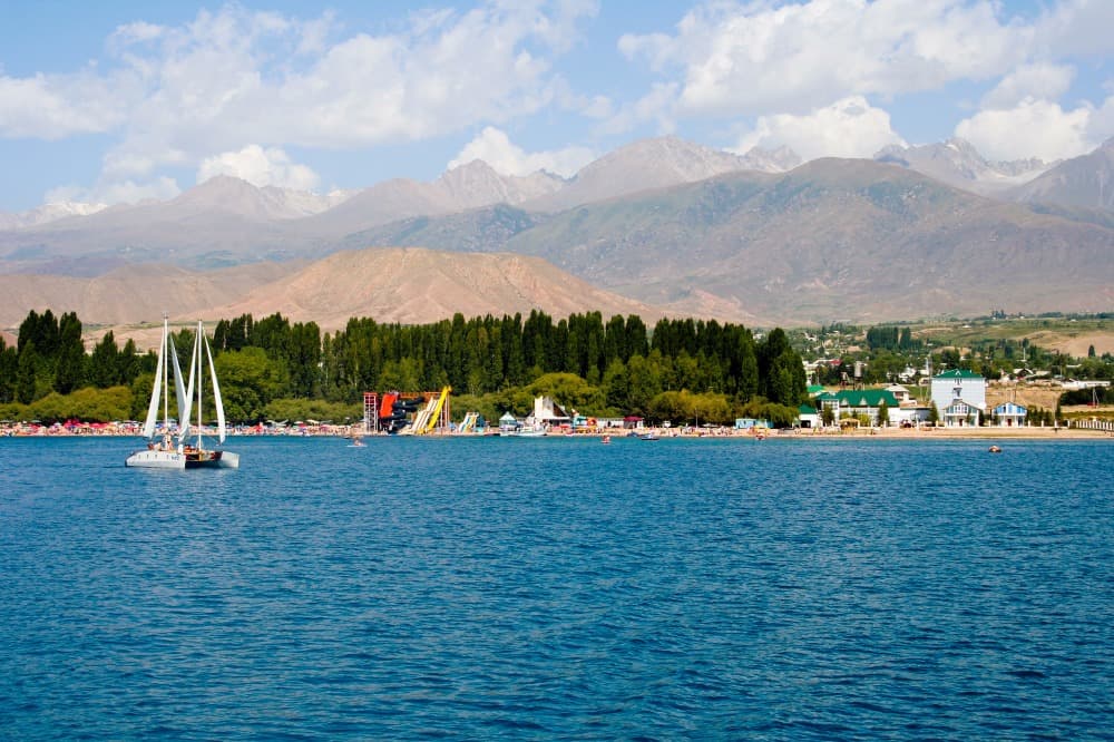 Alrededor del lago Issyk-Kul