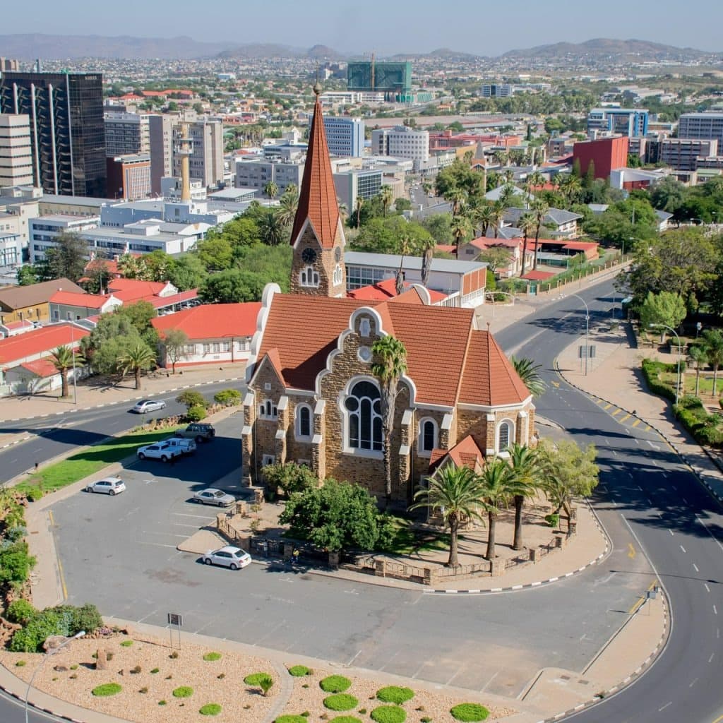 Windhoek 45km > 0h45 de carretera