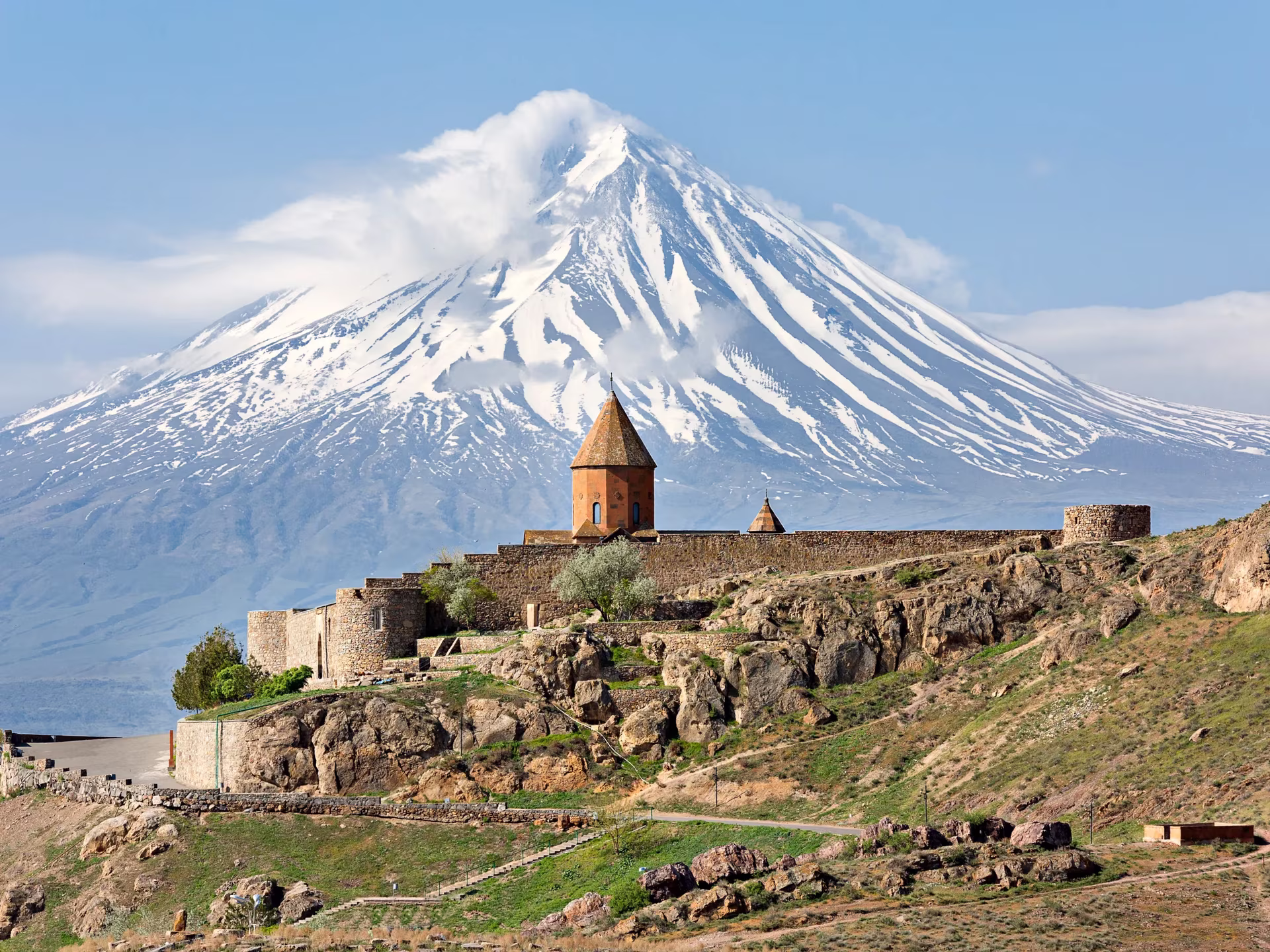 Al pie del monte Ararat