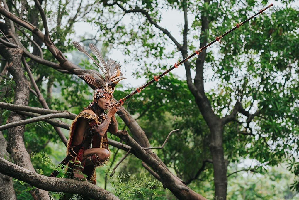 Borneo: Dayaks y orangutanes en la naturaleza salvaje