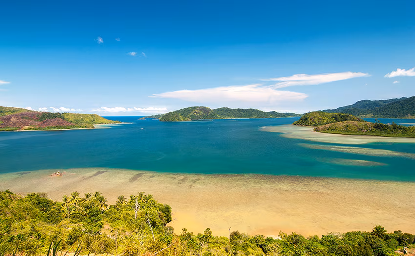Sumatra-Oeste: extensión en la bahía de Mandeh