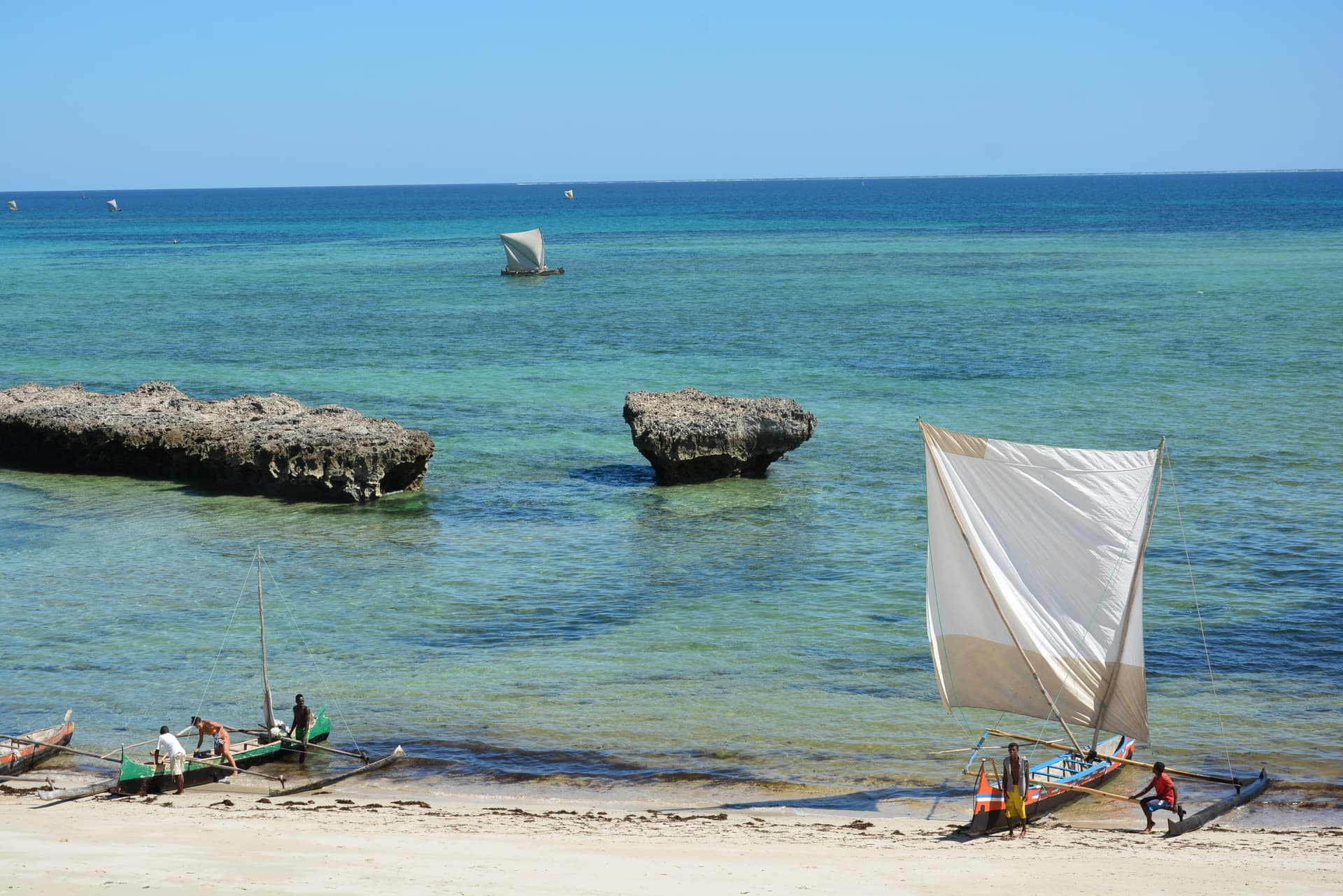 Macizo de Isalo, Pista Costera de Andavadoaka y Tsingy de Bemaraha